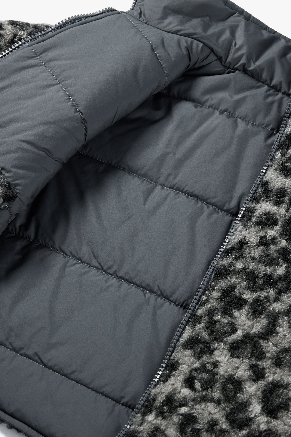 Reversible Fleece Jacket Graphite Black - Detail