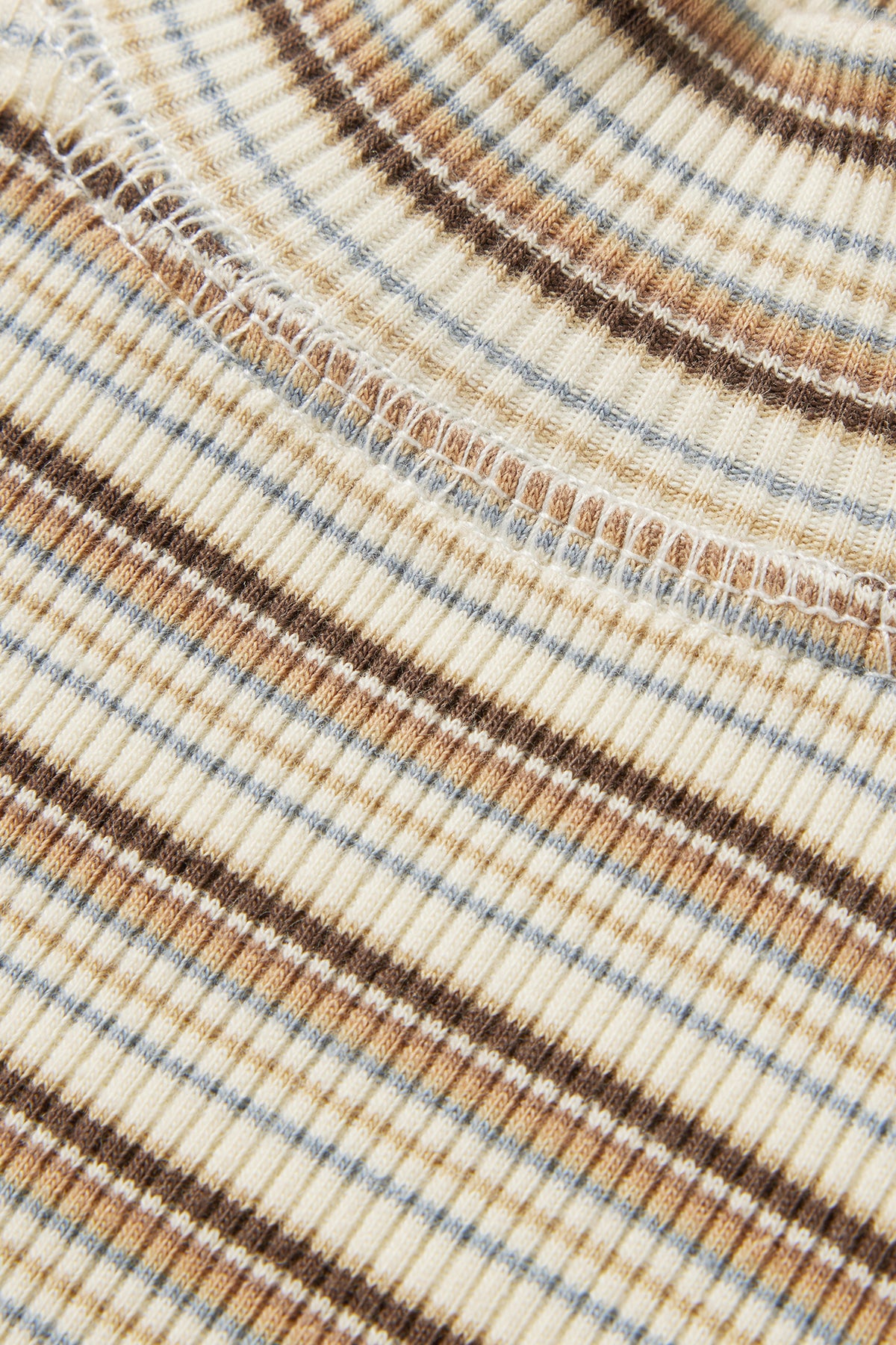 Rainbow Stripe Seamless Top Apricot - Detail