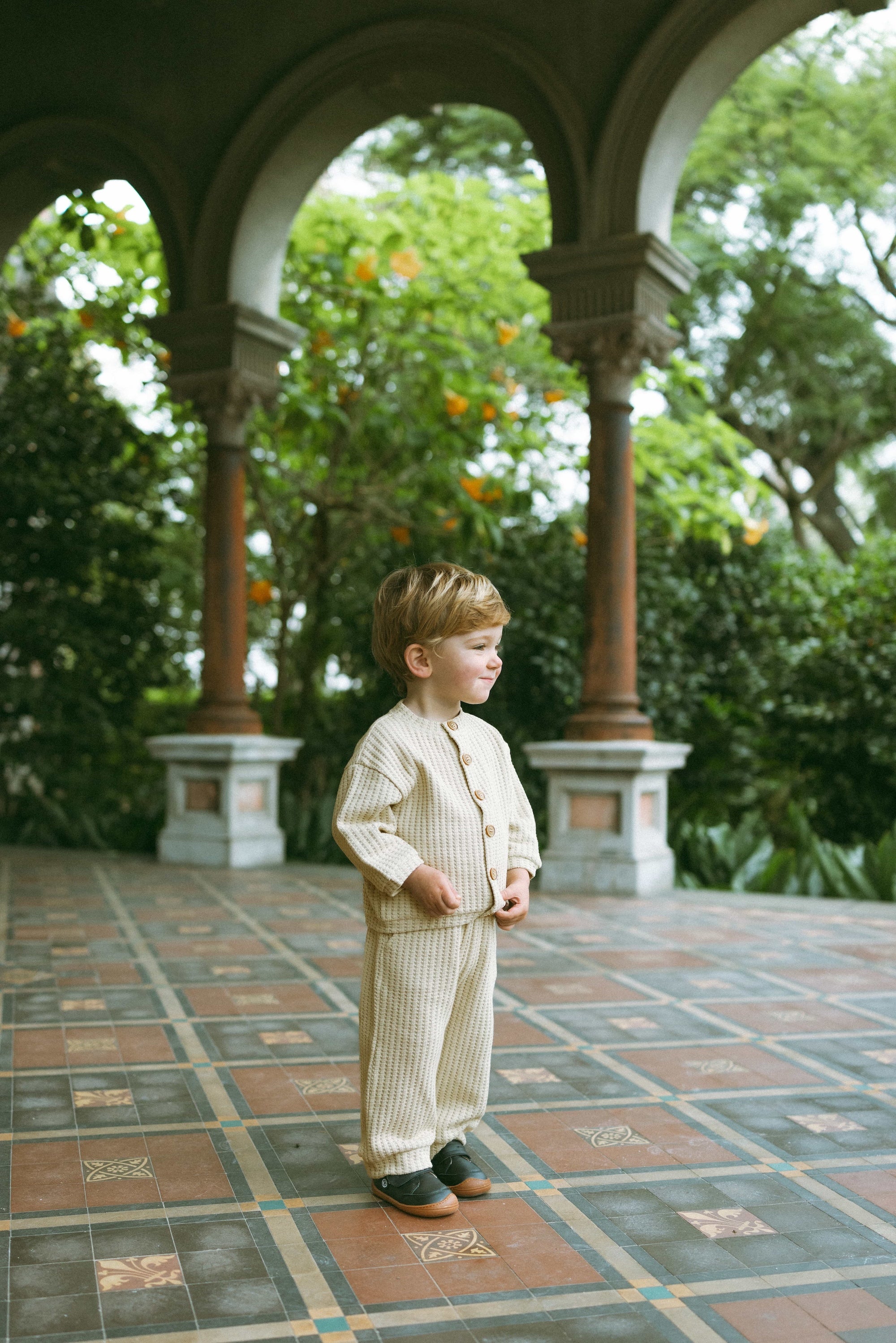 Softshell Waffle Sweatsuit Apricot - Model