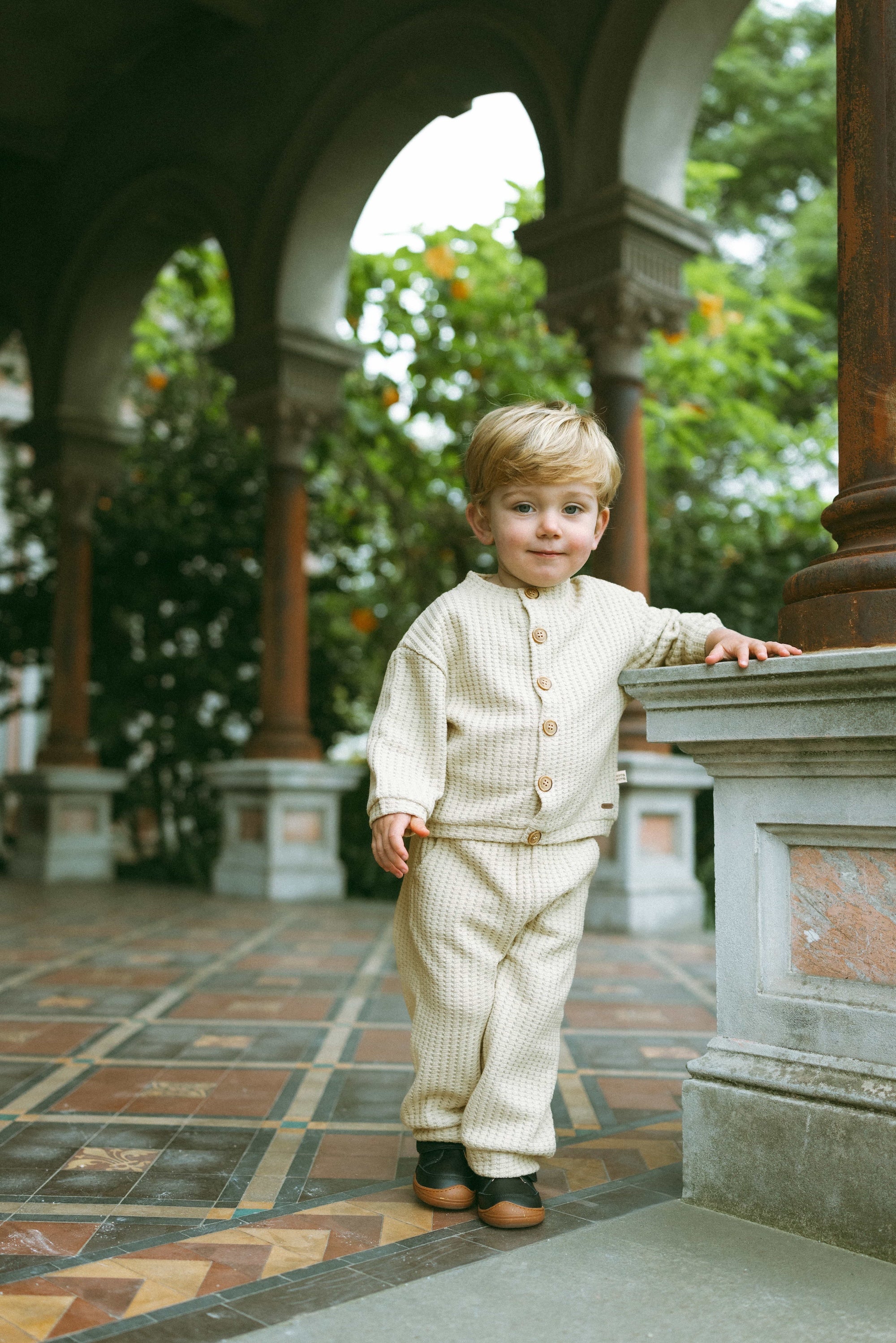 Softshell Waffle Sweatsuit Apricot - Model