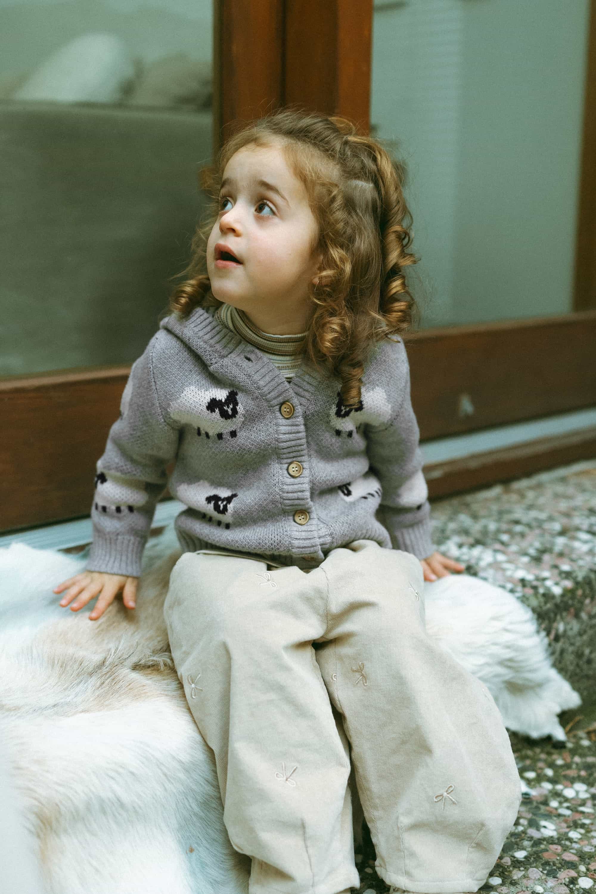 Cloud-Soft Knit Cardigan Heather Grey - Model