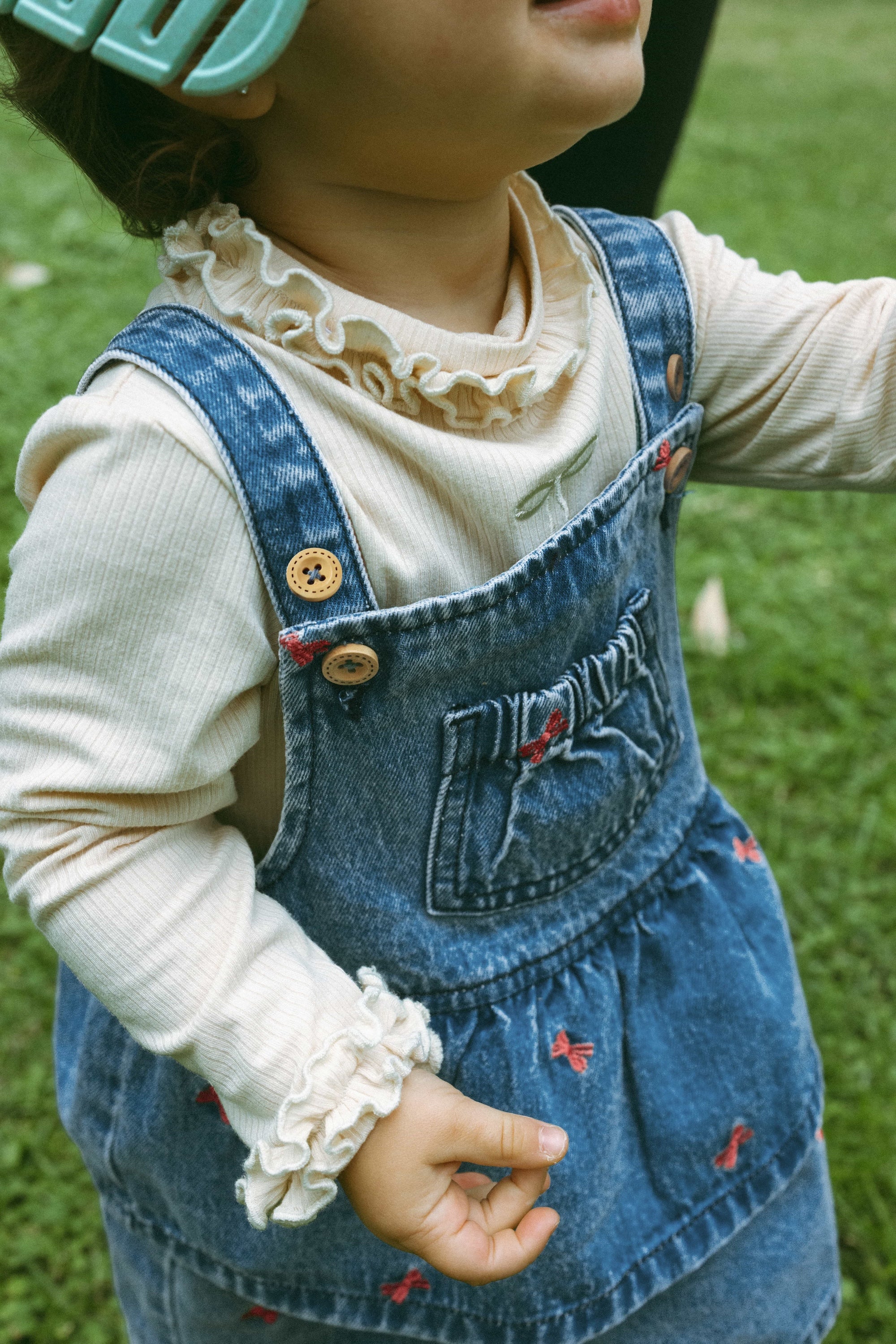 Bow Embroidered Denim Jumper Skirt Denim - Model