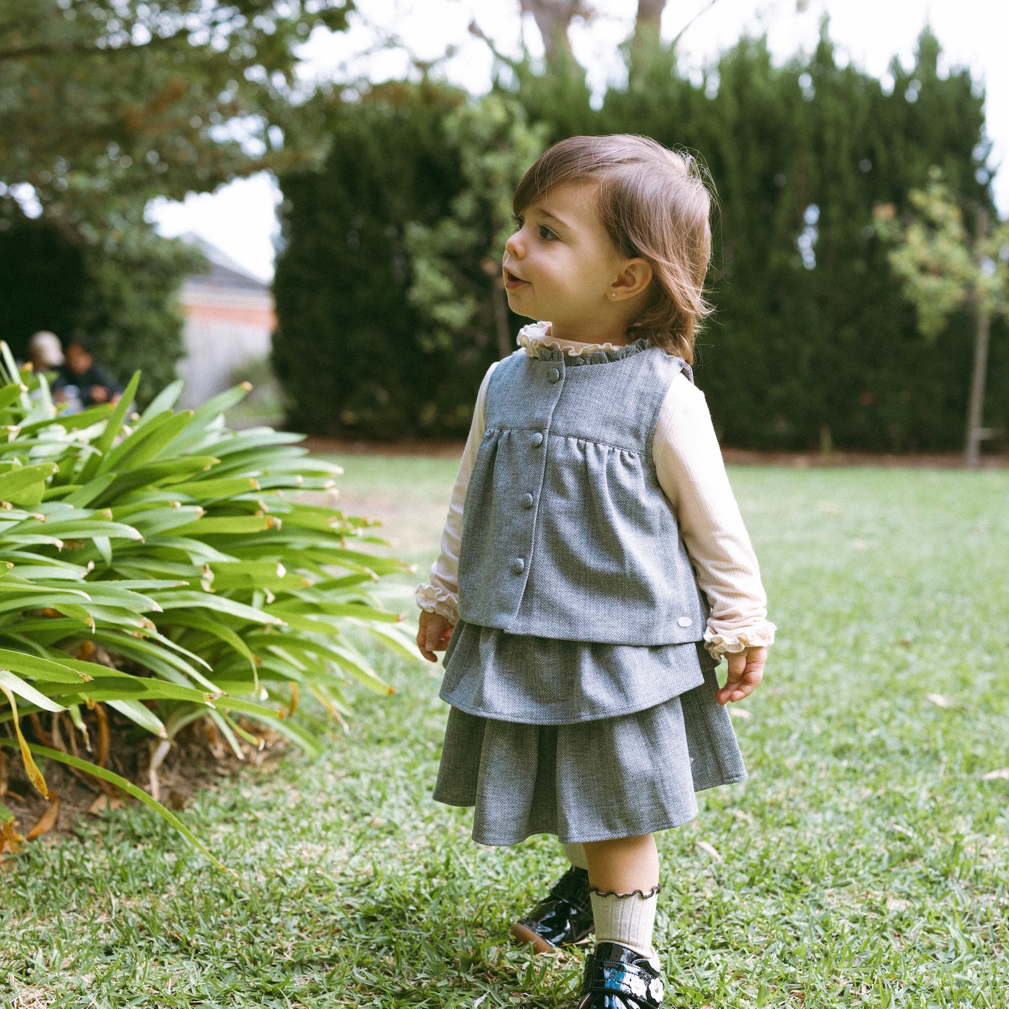 Gray Herringbone Vest Mid Gray - Model
