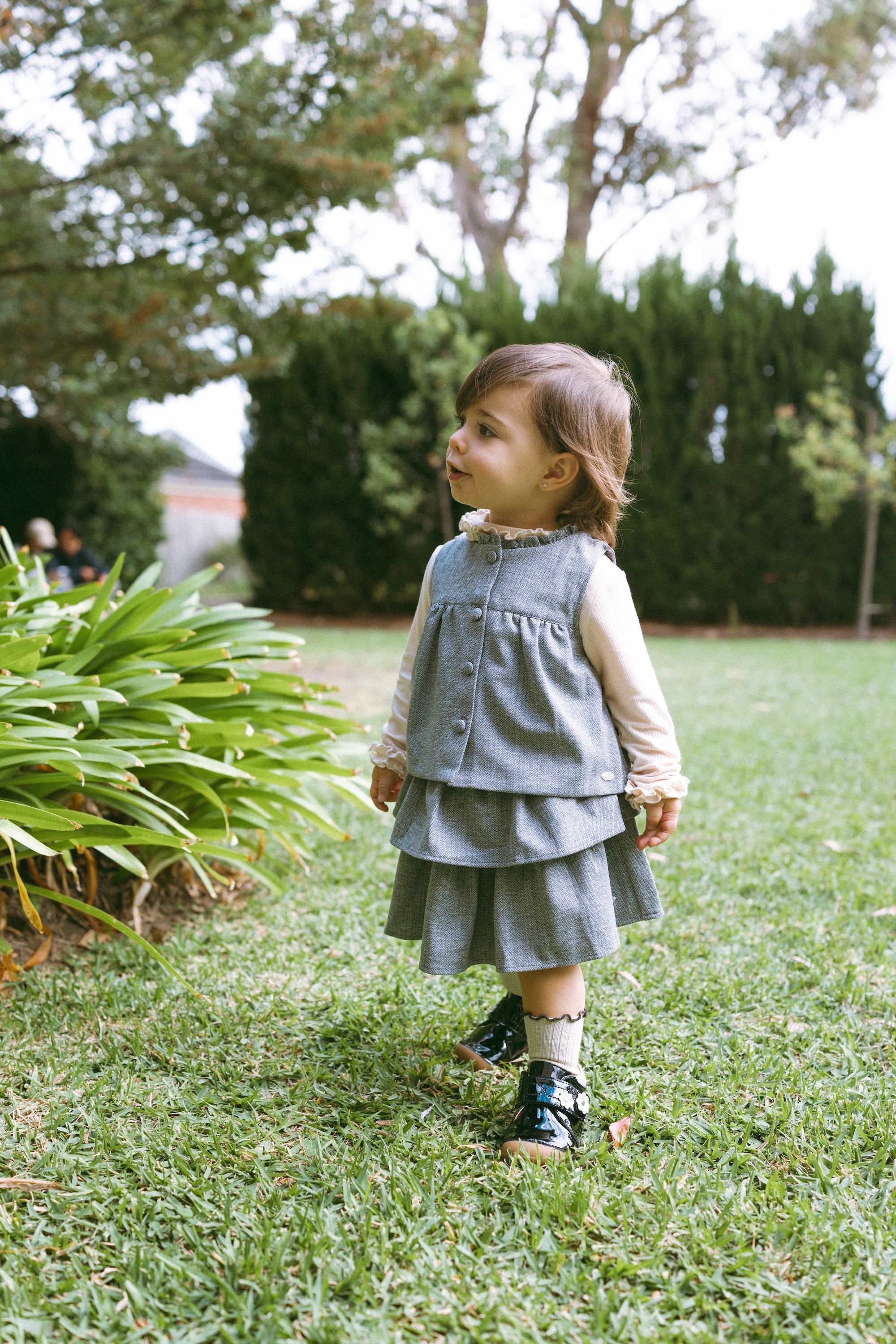 Gray Herringbone Vest Mid Gray - Model