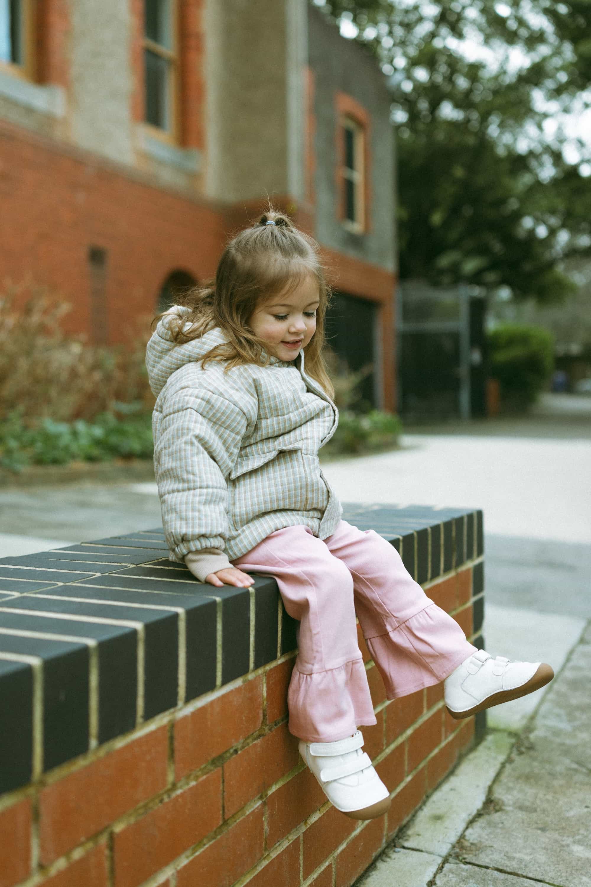 Blossom Bubble Pants Peach Pink - Model