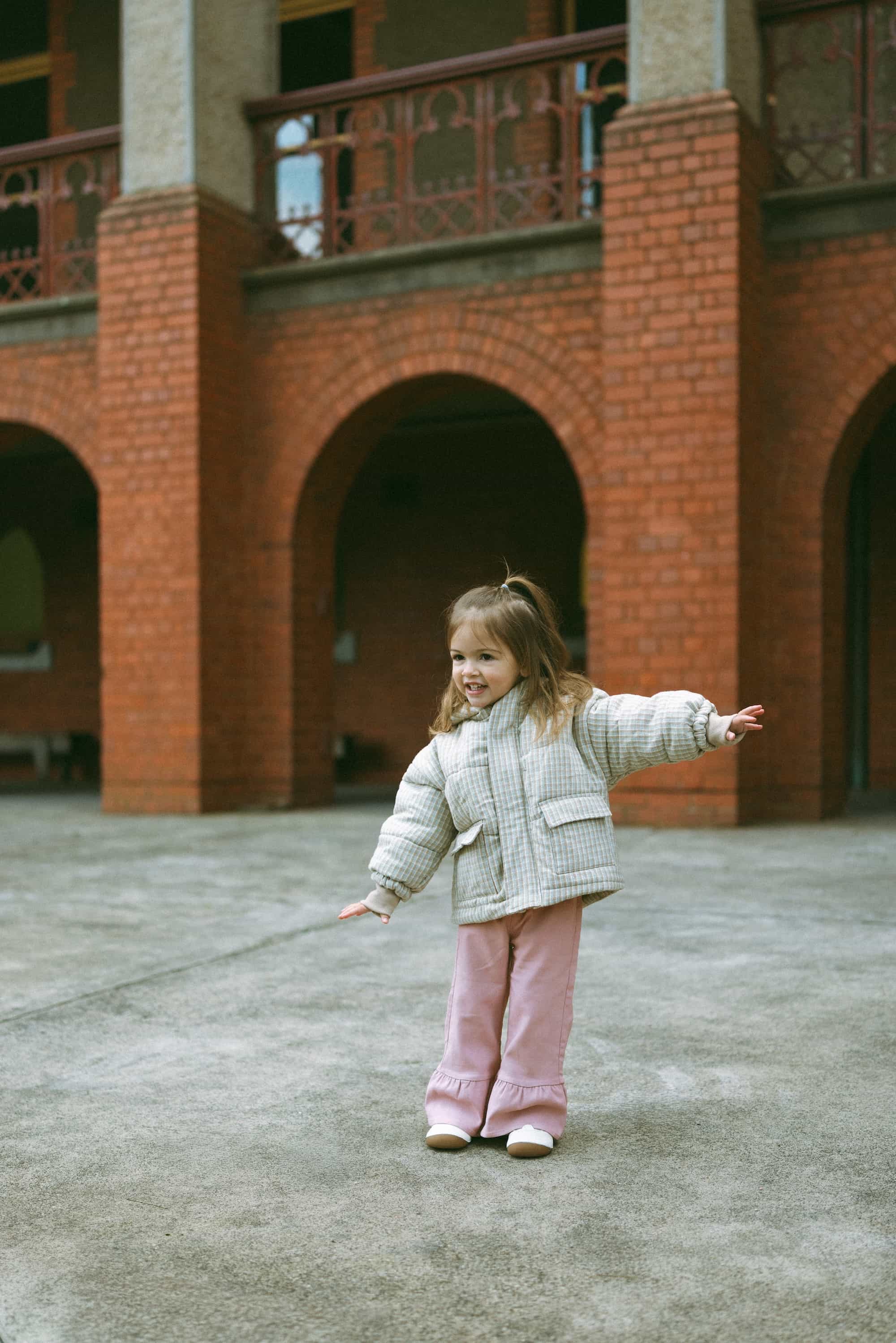 Blossom Bubble Pants Peach Pink - Model