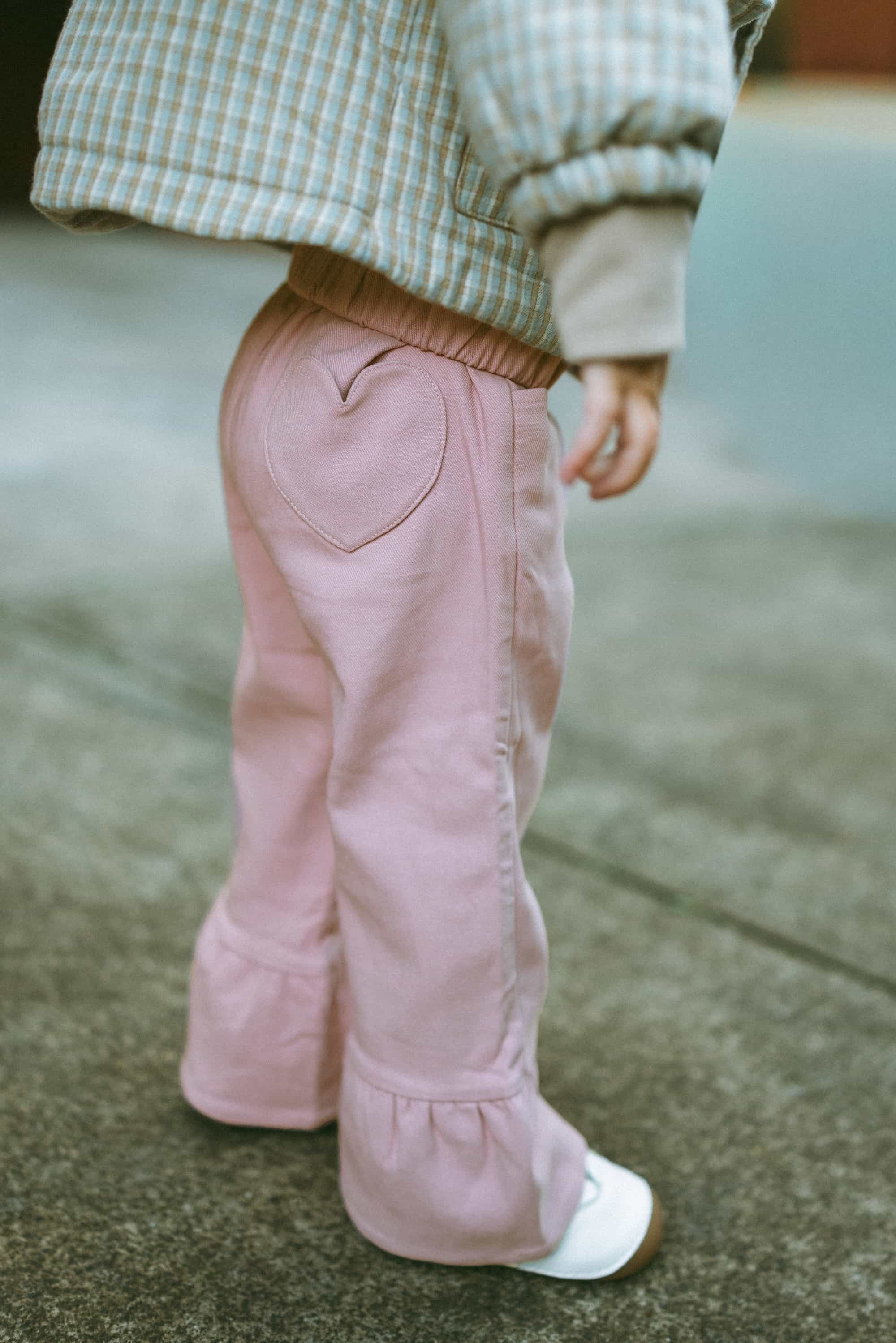 Blossom Bubble Pants Peach Pink - Model