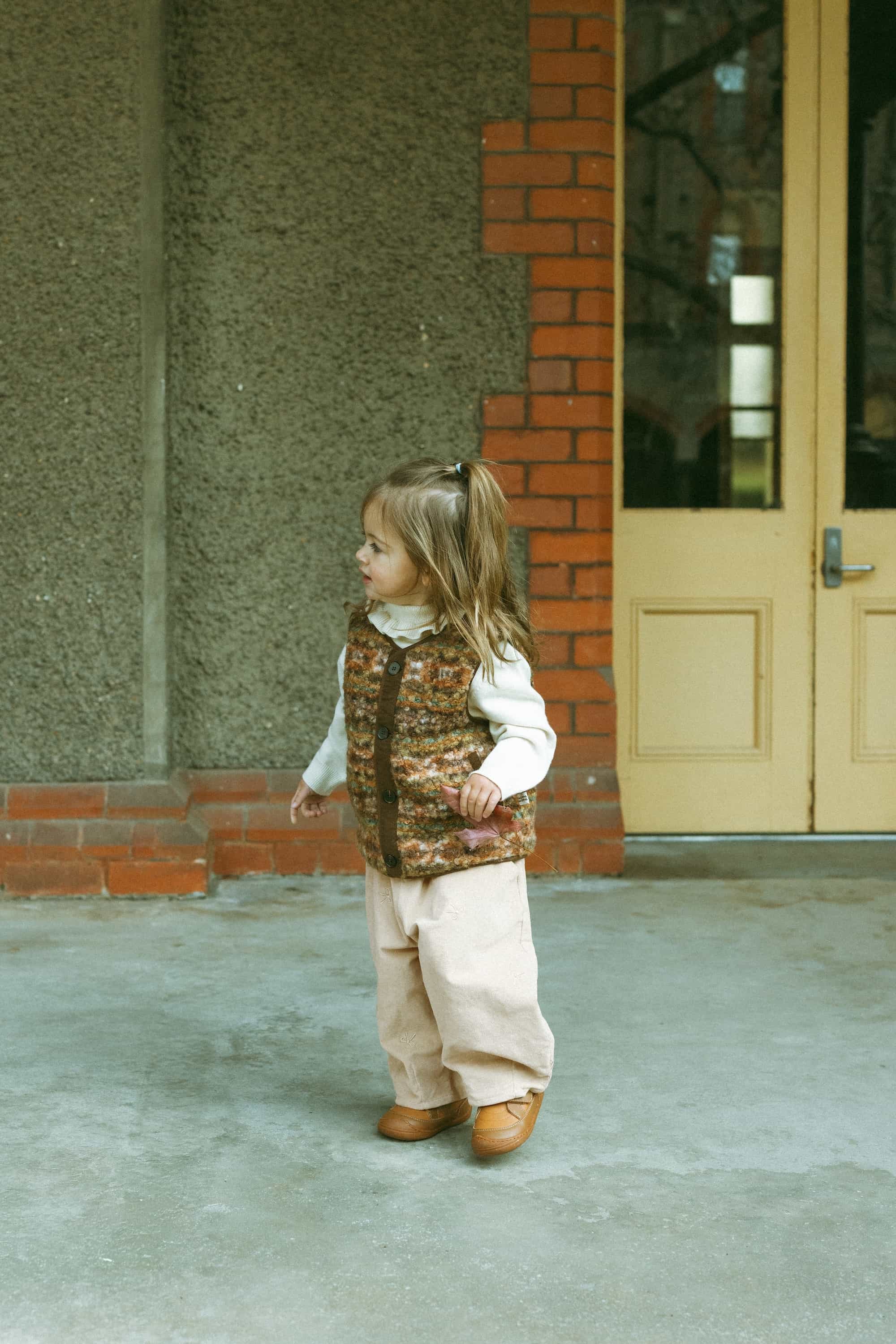 Embroidered Bow Balloon Pants Khaki - Model