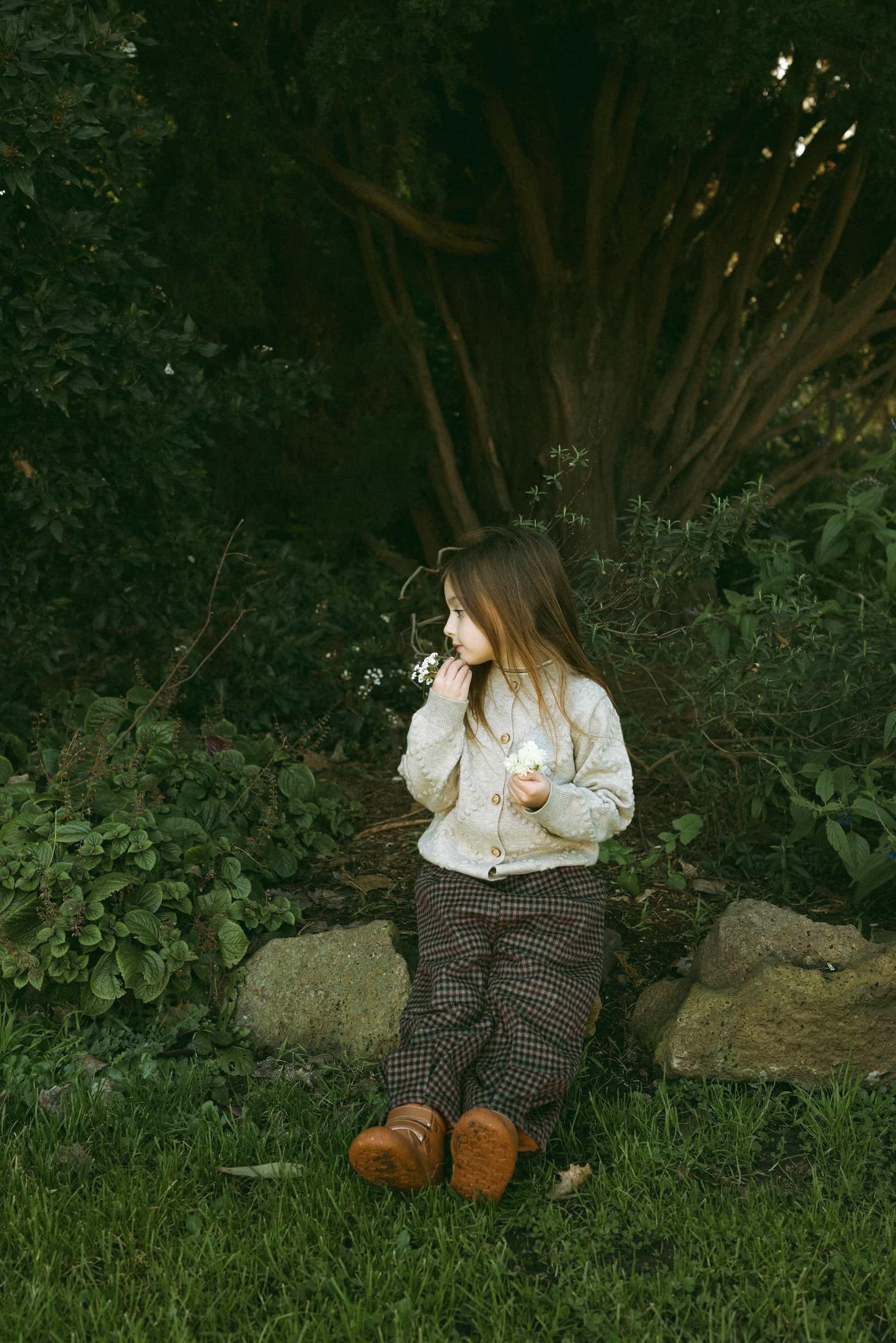 Cozy Merino Plaid Pants Brown - Model
