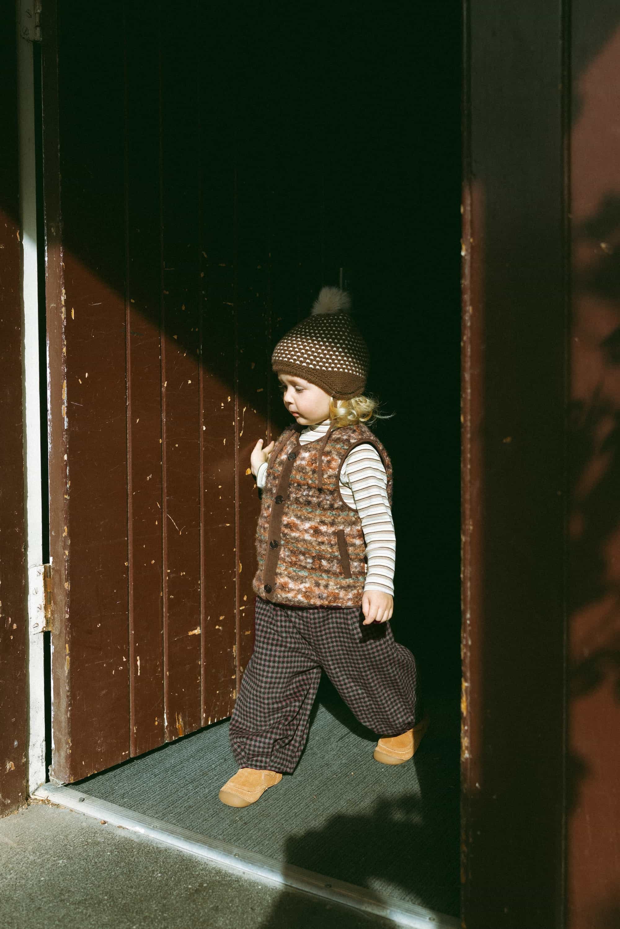 Cozy Merino Plaid Pants Brown - Model